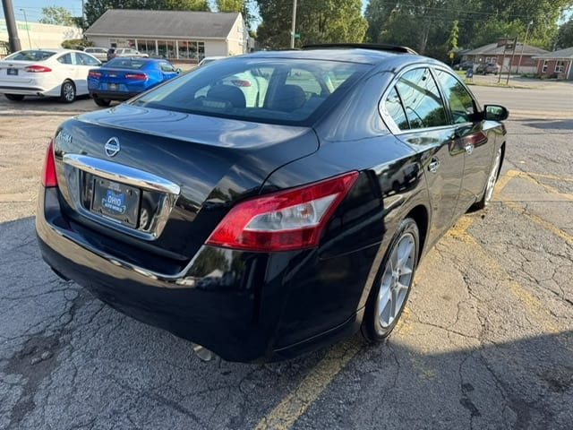 2009 Nissan Maxima  - photo 5
