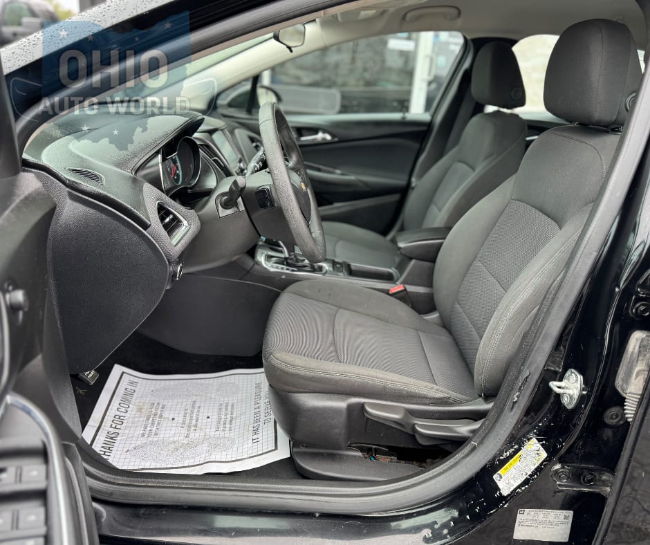2017 Chevrolet Cruze LT - photo 13