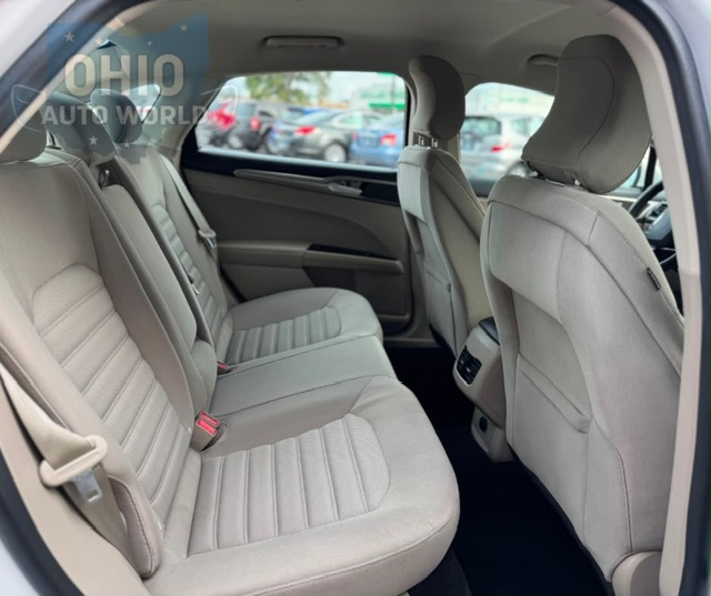 2017 Ford Fusion SE - photo 19