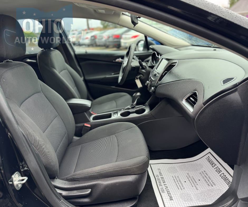 2017 Chevrolet Cruze LT - photo 16