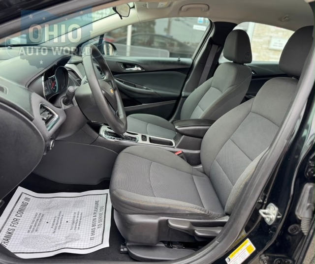 2017 Chevrolet Cruze LS - photo 10