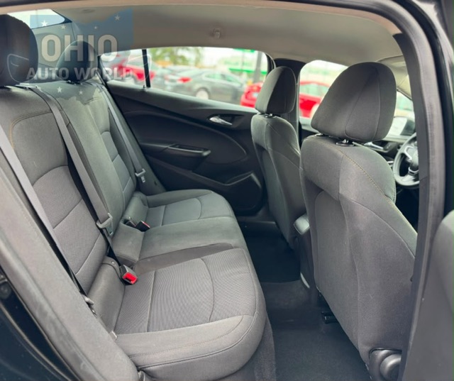 2017 Chevrolet Cruze LS - photo 16