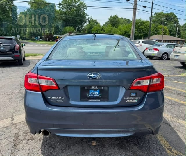 2017 Subaru Legacy Limited - photo 3