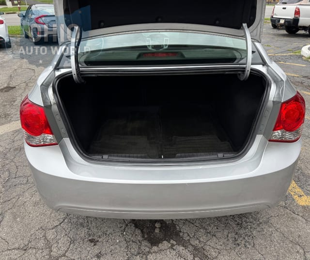 2012 Chevrolet Cruze LT - photo 9