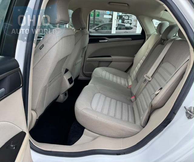 2017 Ford Fusion SE - photo 17