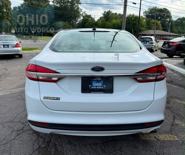 2017 Ford Fusion SE - photo 3