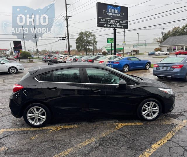 2017 Chevrolet Cruze LT - photo 8