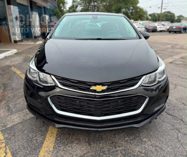 2017 Chevrolet Cruze LS - photo 9