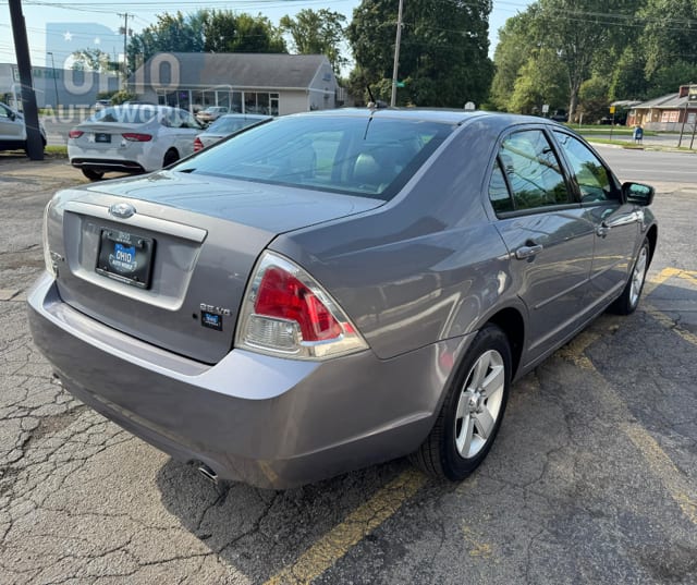 2007 Ford Fusion  SE - photo 4