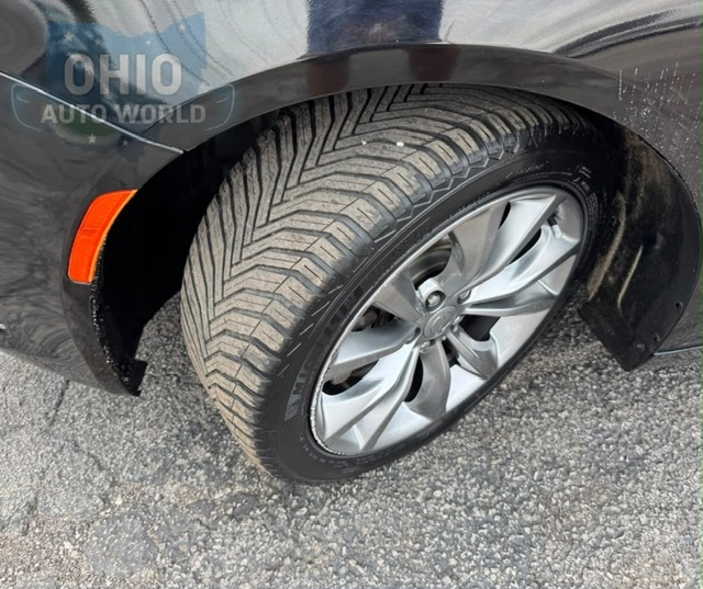 2015 Chrysler 200 S - photo 8