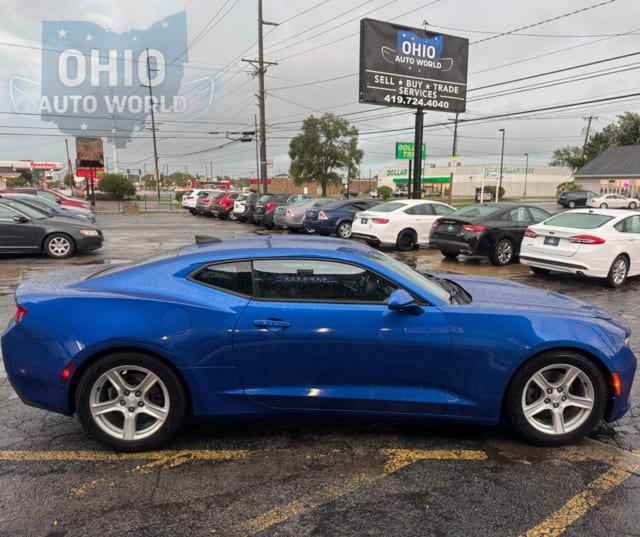 2018 Chevrolet Camaro LT - photo 2