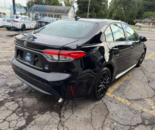 2021 Toyota Corolla - photo 3