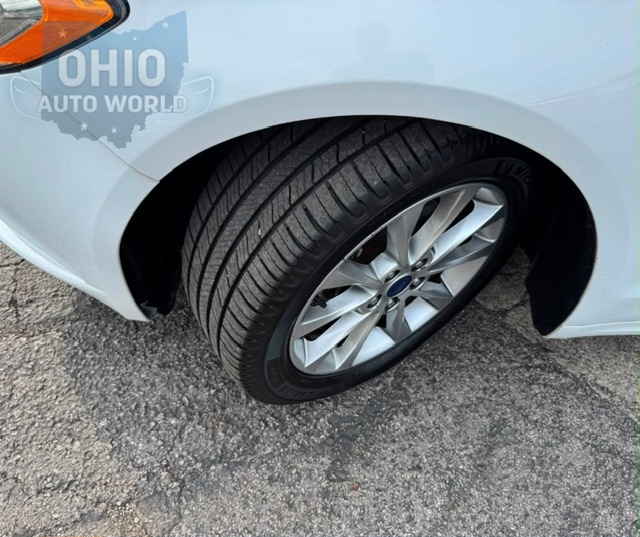 2017 Ford Fusion SE - photo 16