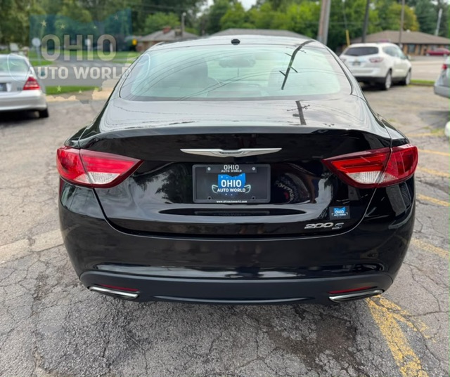 2015 Chrysler 200 S - photo 19